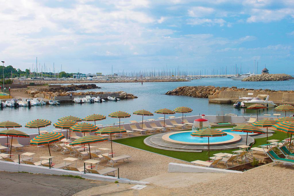 Sunbay Park Hotel Civitavecchia Εξωτερικό φωτογραφία